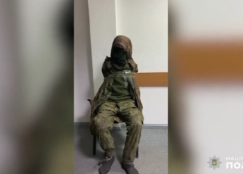 «Заслали меня сюда воевать – вот и воюю»: на Николаевщине полицейские взяли в плен оккупанта-крымчанина (ВИДЕО)