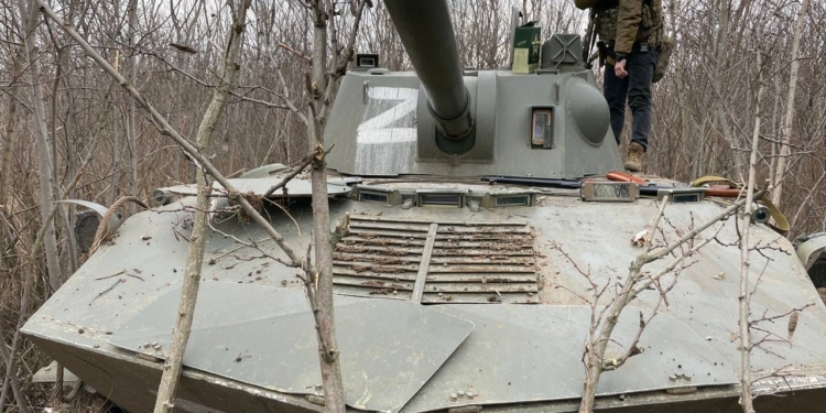 Глава Николаевской ОВА показал видео уничтоженной и захваченной под Николаевом российской техники (ВИДЕО)