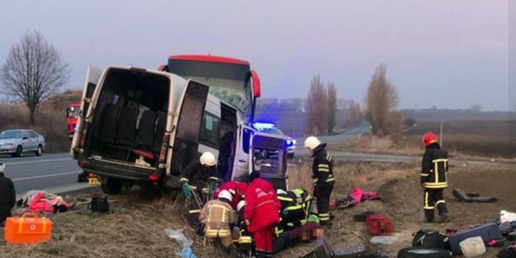 В Хмельницкой области попал в ДТП автобус с беженцами – 7 погибших (ФОТО)