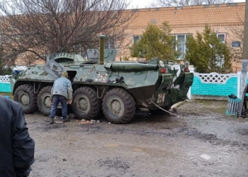 «Зараз спалим нах*й!»: як зустріли російських окупантів в селі Маложенівка Миколаївської області (ФОТО, ВІДЕО)