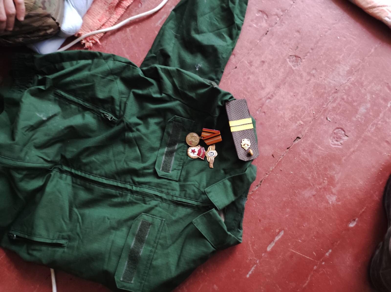 Окупанти їхали до України вже з парадною формою – для параду на Хрещатику (ФОТО)