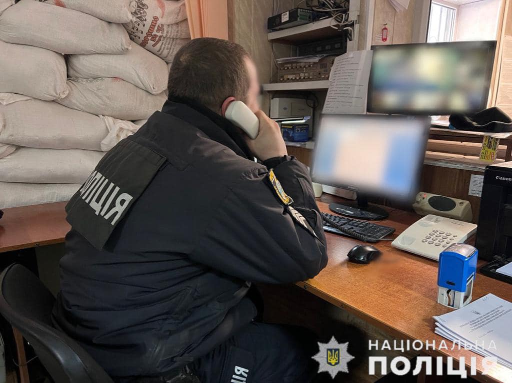 На Миколаївщині за добу поліція відпрацювала близько 700 звернень (ФОТО) 4