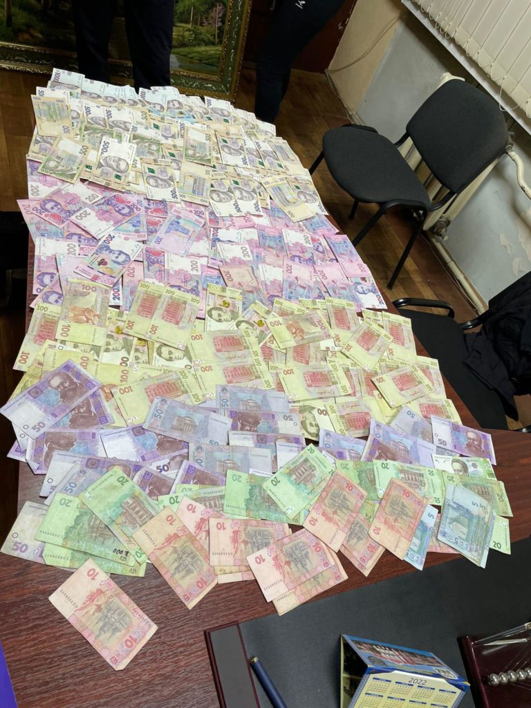 В Николаевской области задержан мародер из Херсона, укравший из терминала на разбитой АЗС 90 тыс.грн. (ФОТО) 3