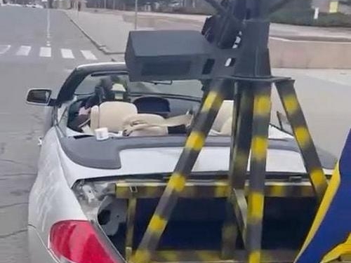 Патрульная полиция Николаева получила в подарок кабриолет, оборудованный пулеметом (ФОТО, ВИДЕО)