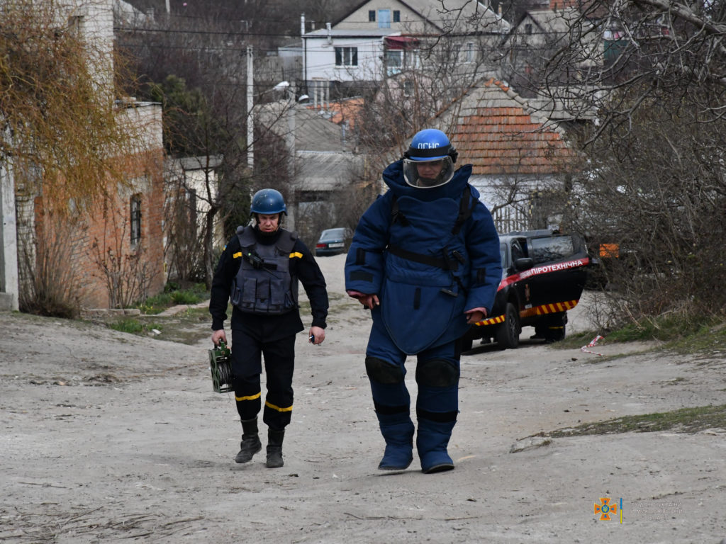 За сегодня пиротехники Николаевщины обезвредили 52 рашистских боеприпаса (ФОТО, ВИДЕО) 6