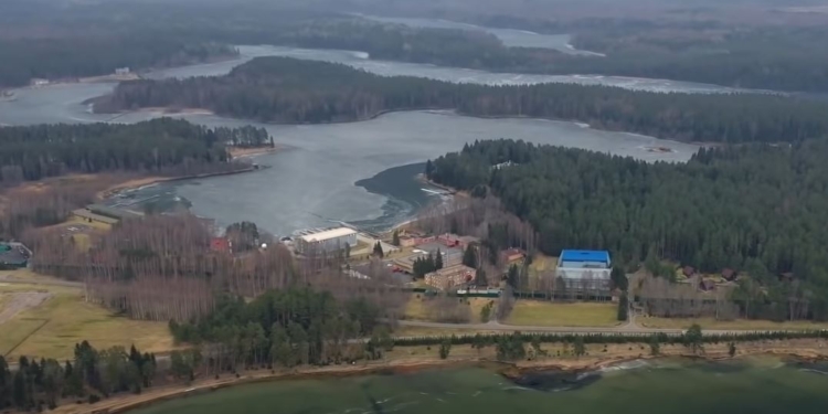 Где прячется Путин? Есть 3 бункера, журналисты показали вход в самый секретный (ВИДЕО)