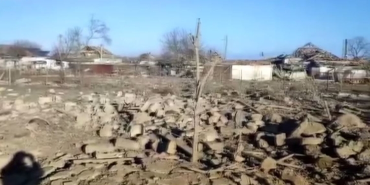 Нанесен авиаудар по Баштанке, из-под завалов спасают людей (ФОТО, ВИДЕО)