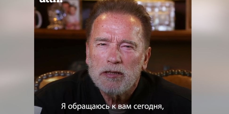 Арнольд Шварценеггер записал обращение к россиянам – как давний друг (ВИДЕО)