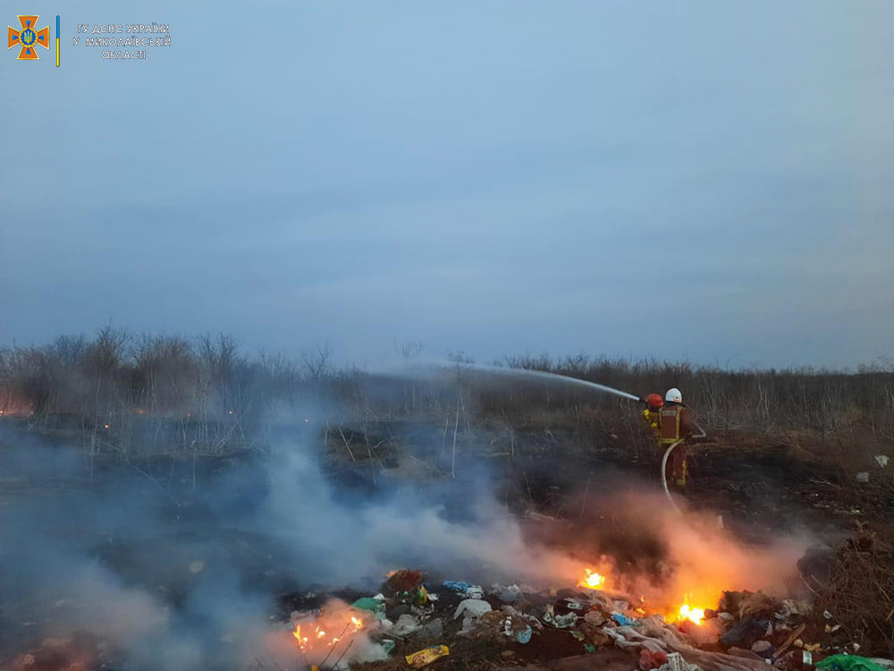 24 пожара на Николаевщине за сутки. Из них 4 – из-за рашистских обстрелов (ФОТО) 7