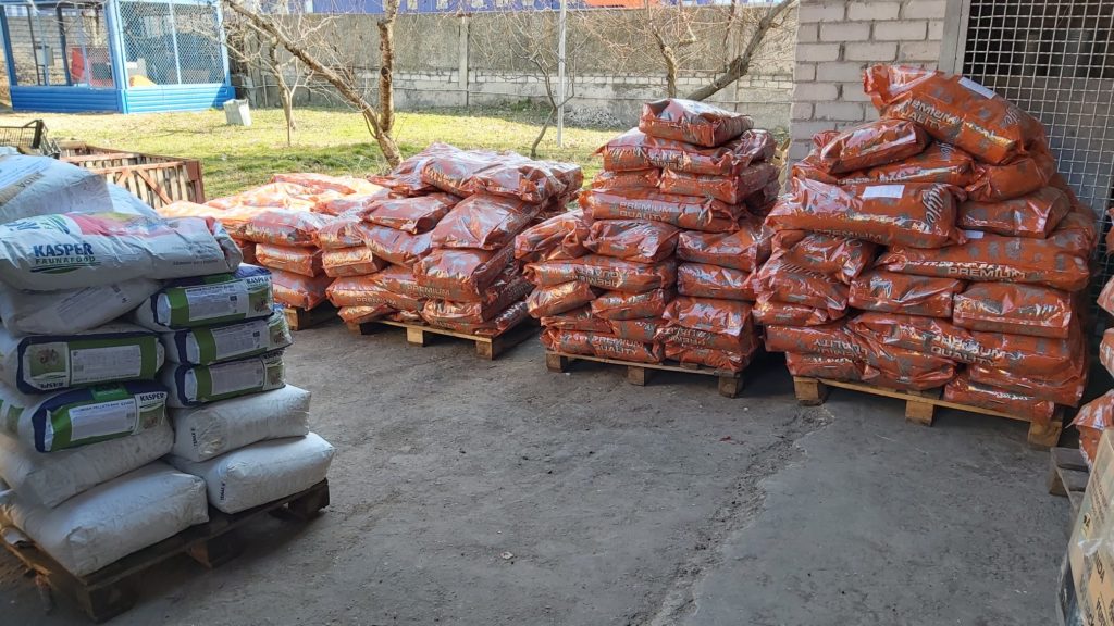 Николаевский зоопарк получил свыше 1 тонны кормов и ветпрепаратов от зоопарков Европы (ФОТО) 15