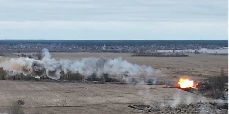 Еще один военный вертолет РФ сбили ВСУ (ВИДЕО)