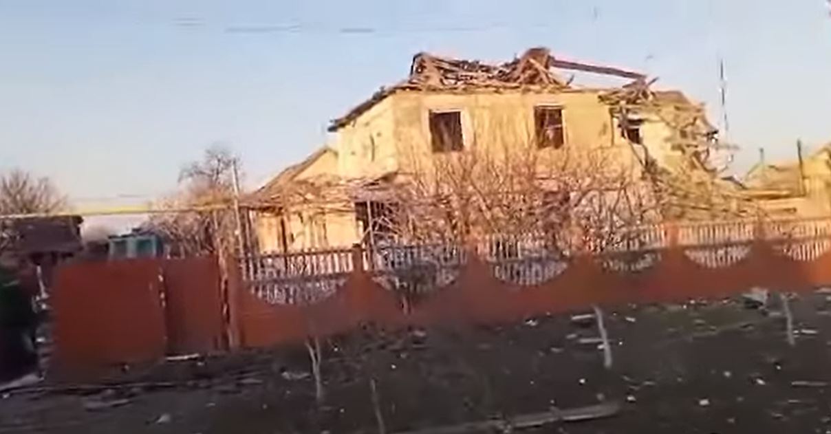 ВСУ освободили село на границе Херсонской и Николаевской областей. Правда, от него мало что осталось (ВИДЕО)