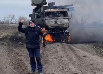 Под Баштанкой фермеры сожгли самоходный ЗРПК “Панцирь-С” (ФОТО, ВИДЕО)