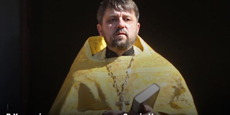 В Херсоне рашисты похитили священника – забрали прямо из церкви