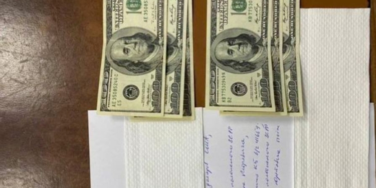 Первые премии за пленных выплачены в Чернигове (ФОТО)