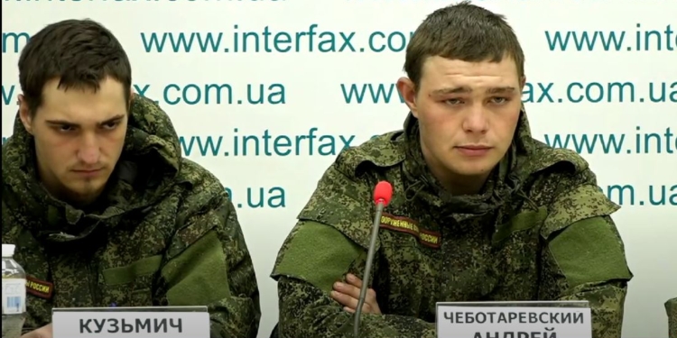 Пока там Путинский режим. Некоторые пленные военные РФ хотят остаться в Украине (ВИДЕО)