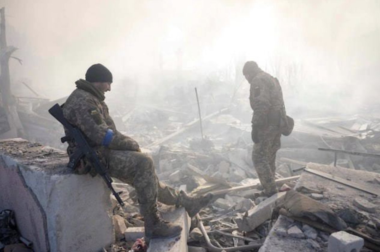 Вчера в рзультате атаки на 79-ю бригаду в Николаеве погибло по меньшей мере 40 военных, – Expressen (ФОТО)