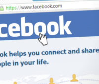 Facebook тестує нові налаштування стрічки: що може змінитись