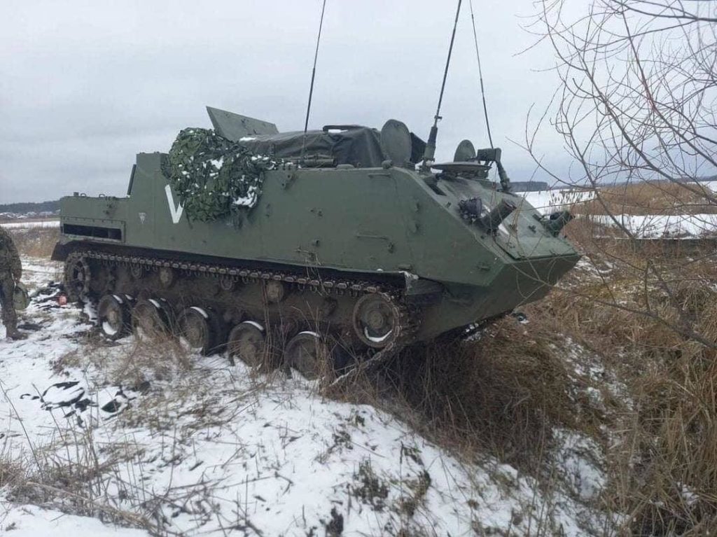 Редкий трофей. ВСУ заполучили бронированную амфибию оккупантов 2