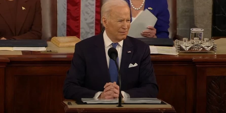 “Путин продвигается вперед, но украинский народ не отдаст свою свободу”. Байден выступил в Конгрессе. Что сказал об Украине (ВИДЕО)