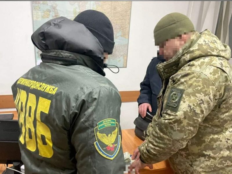 На границе вновь усилился поток на выезд Украины