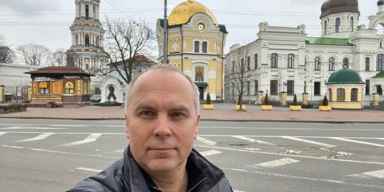 Шуфрич заявил, что просто делал селфи, а не фотографировал блокпост