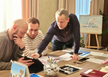 Жизнь под оккупацией. Мэр Херсона Колыхаев рассказал о сбежавших в первый день войны и о тех, кто напоминает о себе издалека