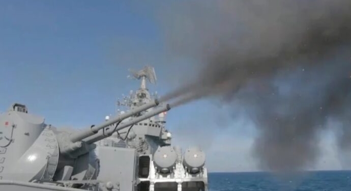 Одесское побережье снова обстреляли из корабельных орудий