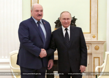 Из РФ оружие, из Беларуси сельхозтехника. О чем договорились Путин и Лукашенко