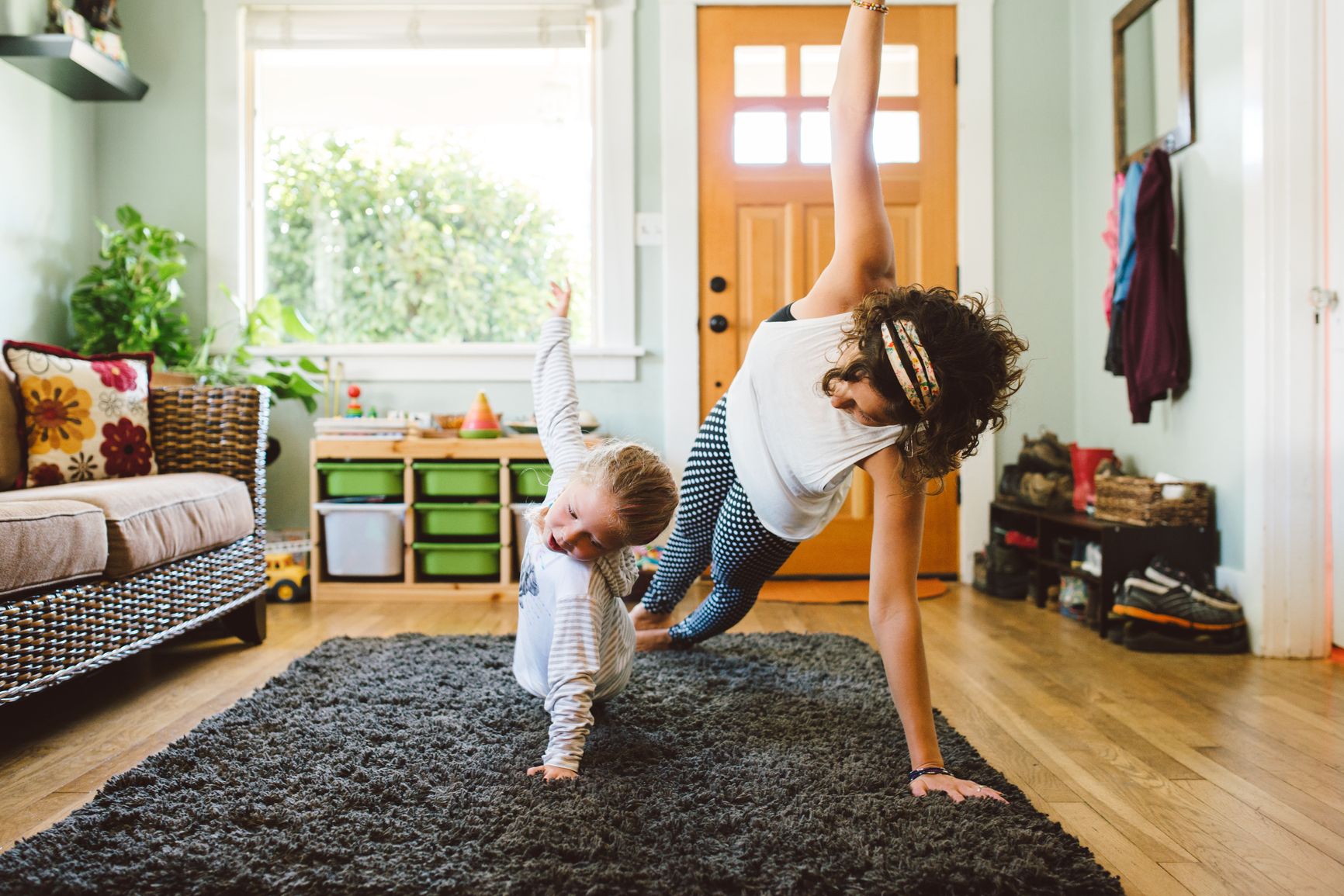 Українцям надали безкоштовний доступ до додатка з тренуваннями для дітей та дорослих