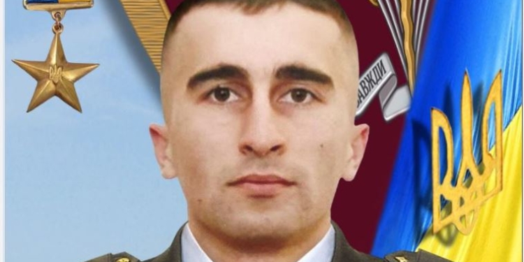 Под Николаевом в бою погиб офицер-десантник Андрей Хоменко. Он удостоен звания “Герой Украины” и ордена “Золотая Звезда” (ФОТО)