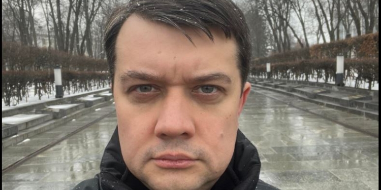 Разумков предлагает расширить закон о конфискации имущества РФ на транспортируемый газ