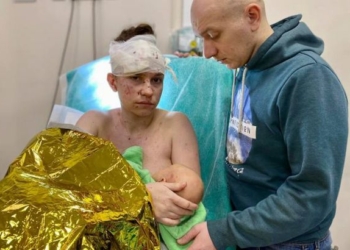Украинская Мадонна: в Киеве мать спасла ребенка, закрыв его своим телом от обстрела