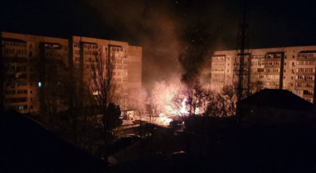 Обстрел Николаева 11 марта. Пожары, снаряд в квартире, осколочное ранение (ВИДЕО)