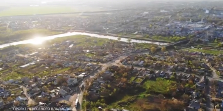 Город Вознесенск на Николаевщине обстреливает тяжелая артиллерия, взорван  “болгарский” мост