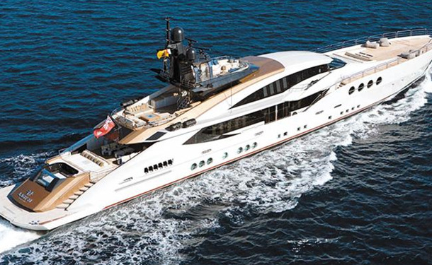 Еще две яхты российских олигархов арестовали в Европе: теперь в Италии