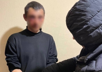 Николаевские полицейские задержали мужчину, подозреваемого в изнасиловании 86-летней жительницы Херсонщины (ФОТО)