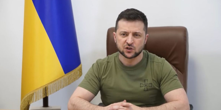 “Украинцы сделали свой выбор 80 лет назад, когда спасали евреев от нацистов. Теперь у вас есть такой выбор”. Зеленский обратился к Кнессету (ВИДЕО)