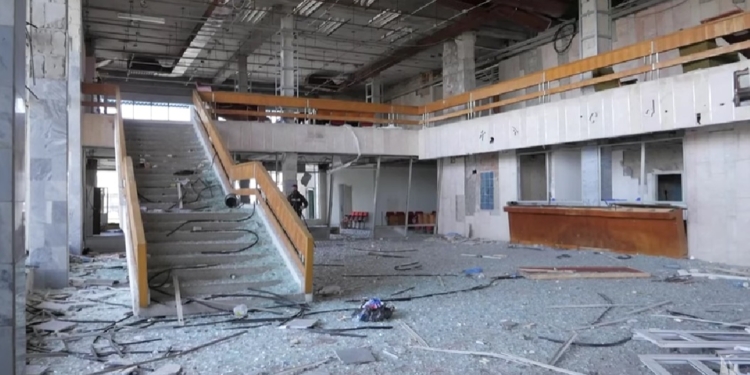 Журналісти показали, як зараз виглядає зруйнований рашистами Миколаївський аеропорт (ВІДЕО)