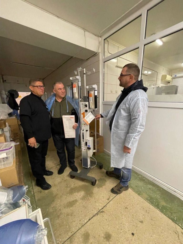 В Николаевскую БСМП доставлен аппарат для экстренной подготовки препаратов крови (ФОТО) 1