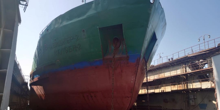 10 російських суден, які стояли в порту Одещини, будуть націоналізовані – ДБР завадило власникам змінити порт приписки і вивести їх з України (ФОТО)