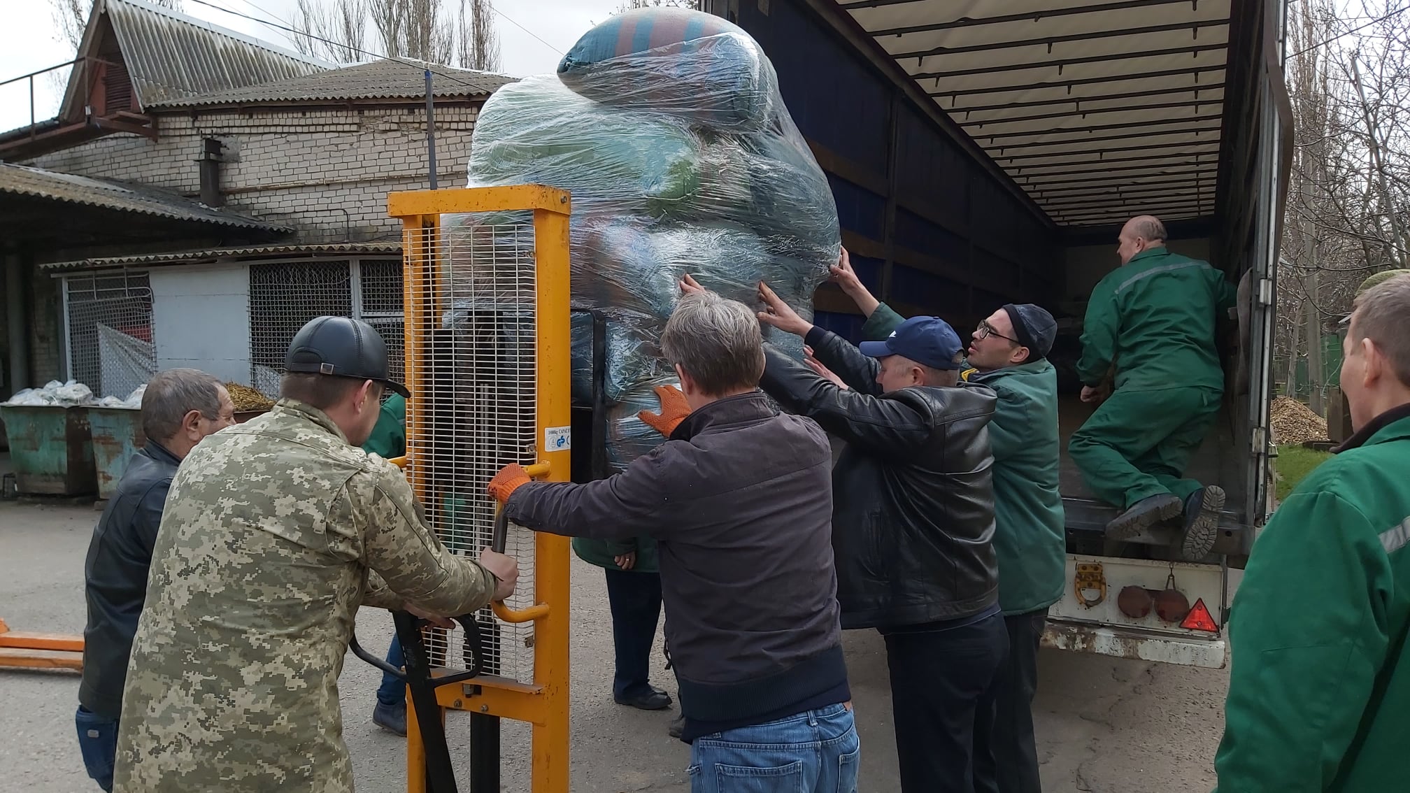 Николаевский зоопарк снова получил гуманитарную помощь от зоопарков Европы (ФОТО)
