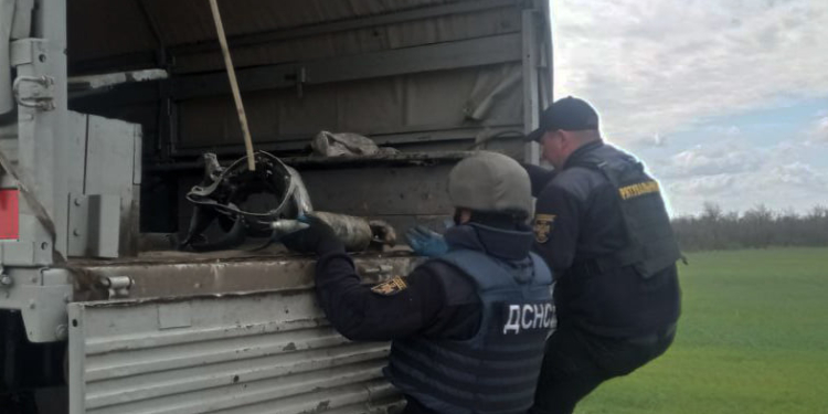 На Миколаївщині за вчора піротехніки вилучили 32 рашистських боєприпаси (ФОТО)