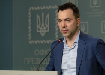 Арестович підтвердив, що частина бійців 36-й ОБрМП у Маріуполі потрапила в полон