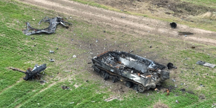 На Херсонщині знову палала ворожа техніка – постарались бійці 28 ОМБр (ФОТО)