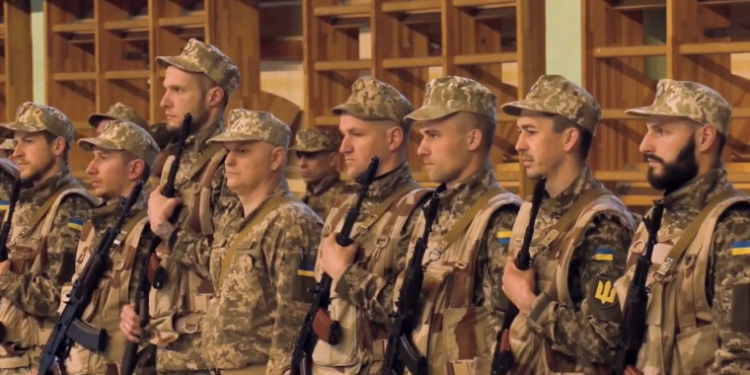 14 гравців і тренери ФК «Прикарпаття» вступили до лав ЗСУ