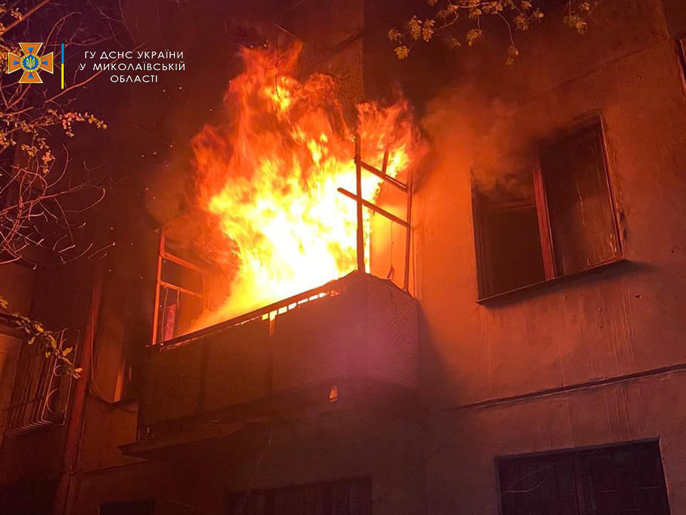 За добу рятувальники загасили у Миколаєві дві пожежі і вилучили 2 рашистських боєприпаси (ФОТО) 25