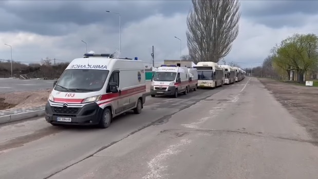 Гуманитарный коридор на Херсонщине не сработал — оккупанты продолжили обстрел и задержали главу украинской колонны