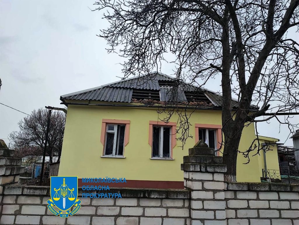 За два дні обстрілів у Миколаєві зруйновано щонайменше 35 будинків і пошкоджено 32 автівки 1