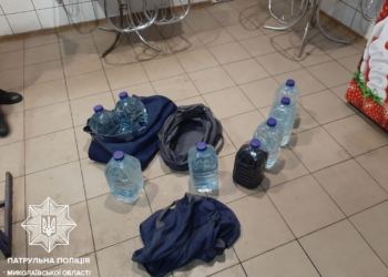 В Николаеве патрульные обнаружили очередную точку сбыта незаконных алкогольных напитков